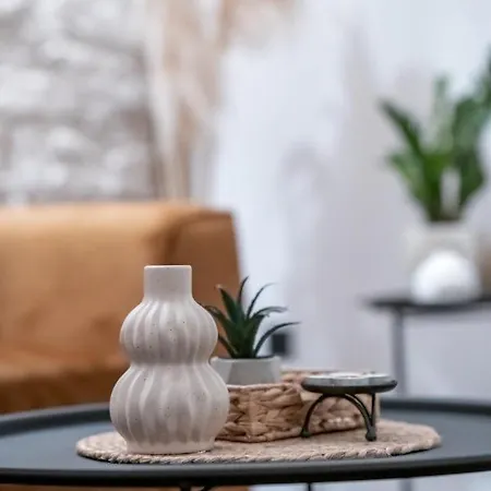 Ema's Oasis House, Your Perfect Getaway, Free Private Parking And Garden * Mostar