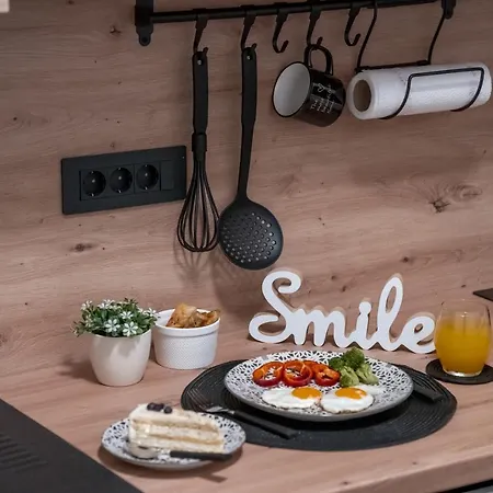 Ema's Oasis House, Your Perfect Getaway, Free Private Parking And Garden Mostar