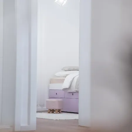 Ema's Oasis House, Your Perfect Getaway, Free Private Parking And Garden Mostar